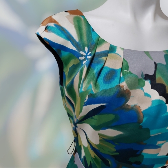 I. N. Studio Women’s Dress Size 8P Floral Print Sleeveless Sheath Knee Length - Picture 5 of 13